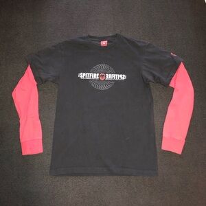 Y2K. Spitfire. Size Medium. Long Sleeve Shirt. Black/Red color.